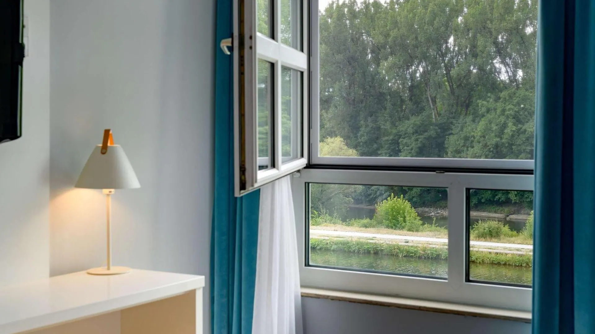 Hotel Ibis Styles Regensburg 3*,